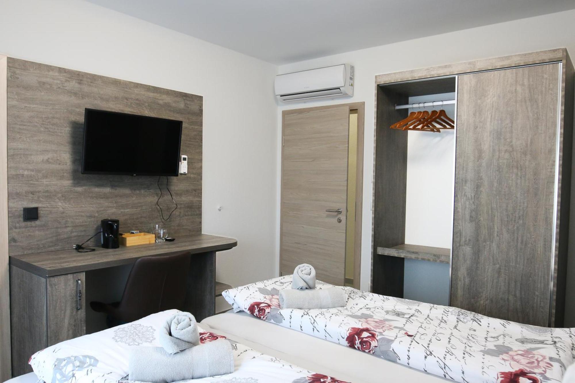 Hotel Loewenstein Lich Εξωτερικό φωτογραφία