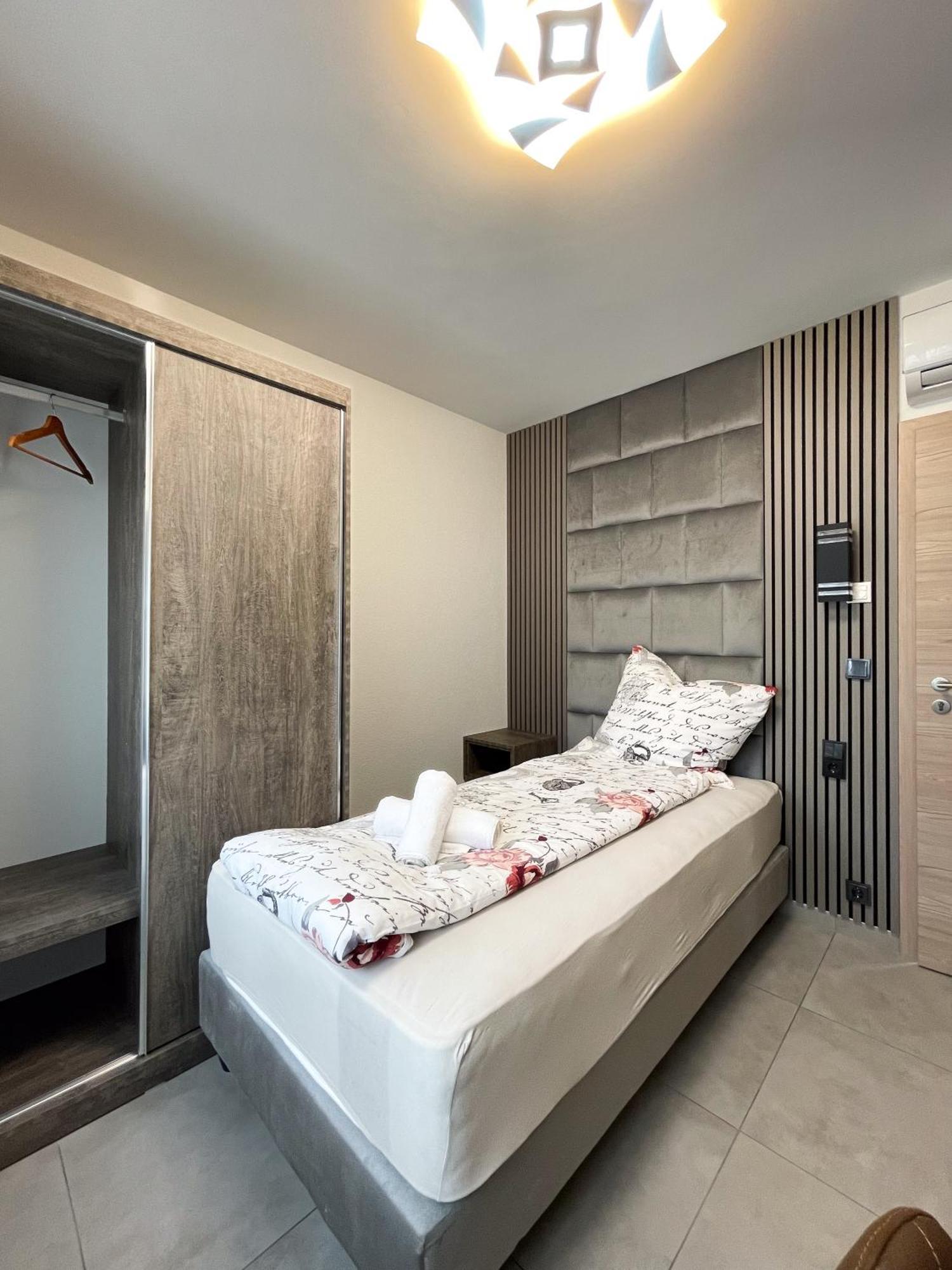Hotel Loewenstein Lich Εξωτερικό φωτογραφία